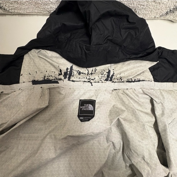 The North Face Men’s XL Hyvent 2.5L Grey Black Hooded Full Zip Waterproof Jacket - Picture 5 of 11